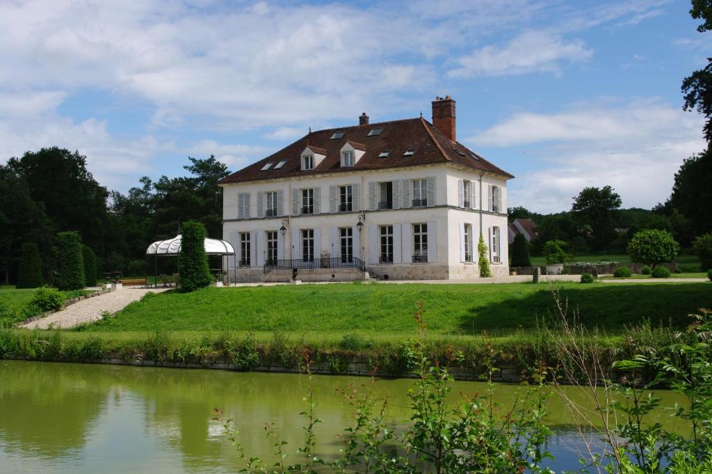 B&B / Chambre d'hôtes Château de Pommeuse Rue du Château 4 77515 Pommeuse