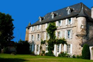 B&B / Chambre d'hôtes Chateau de Savennes - Caveau de sabrage Lieu-dit Lavialle 63750 Savennes Auvergne