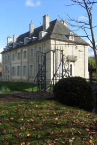 B&B / Chambre d'hôtes Château De Serrigny 2 Rue Du Château 21550 Ladoix Serrigny Bourgogne