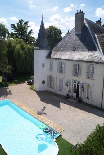 Château de Seurre - no boring people please - O6-IO-66-95-83