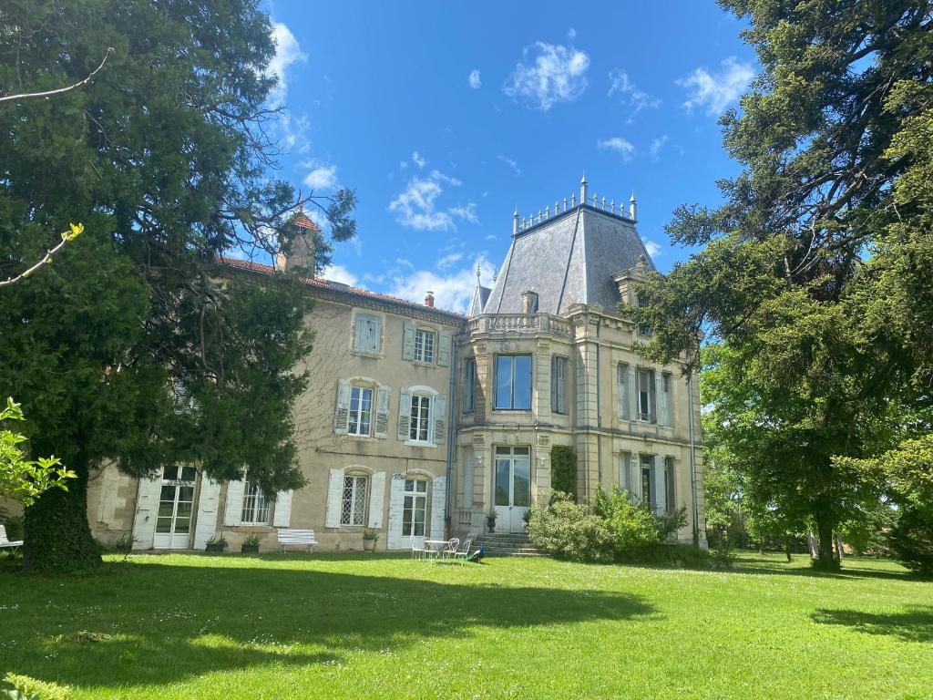 B&B / Chambre d'hôtes Chateau de Vaugelas Chemin de Vaugelas 26300 Alixan