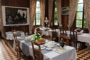 B&B / Chambre d'hôtes Chateau de Vouilly Le Château 14230 Vouilly Normandie