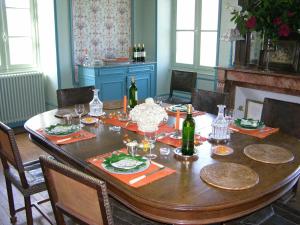 B&B / Chambre d'hôtes Château des Lutz Les Lutz 53200 Daon Pays de la Loire