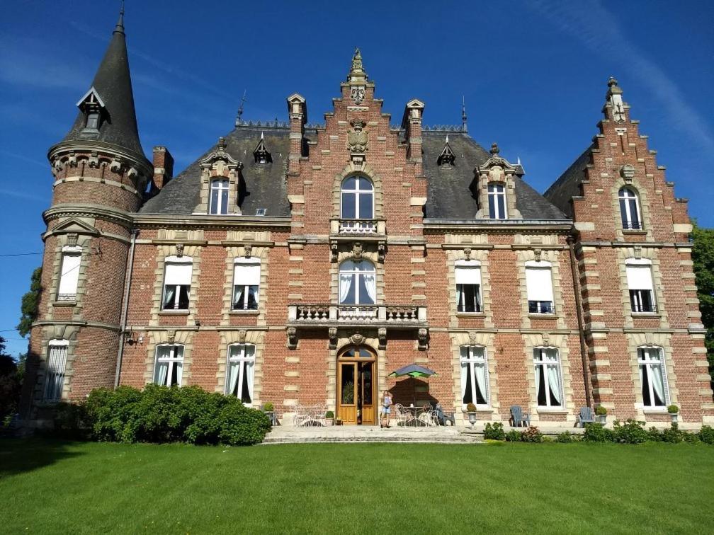 B&B / Chambre d'hôtes Château des marronniers 17 rue du chateau 80300 Baizieux