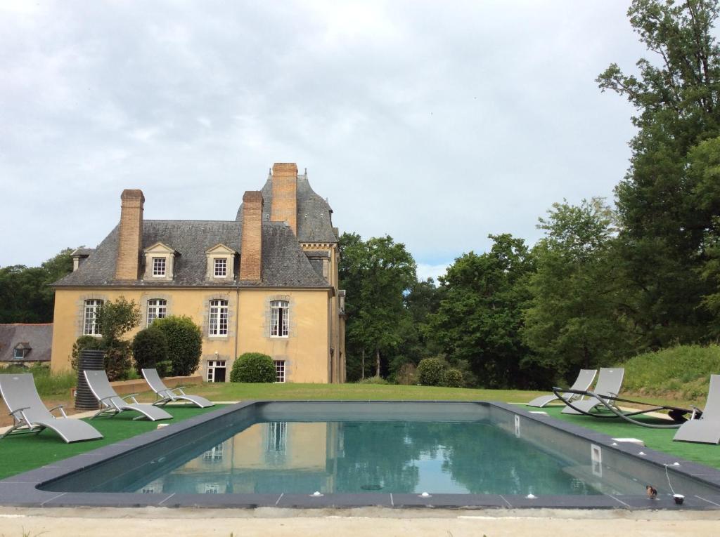 B&B / Chambre d'hôtes Château Du Bois Glaume Château Du Bois Glaume 35320 Poligné