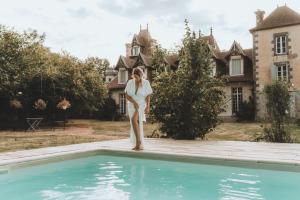 B&B / Chambre d'hôtes Château Du Guérinet 2 Route De Vichy 63310 Saint-Priest-Bramefant Auvergne