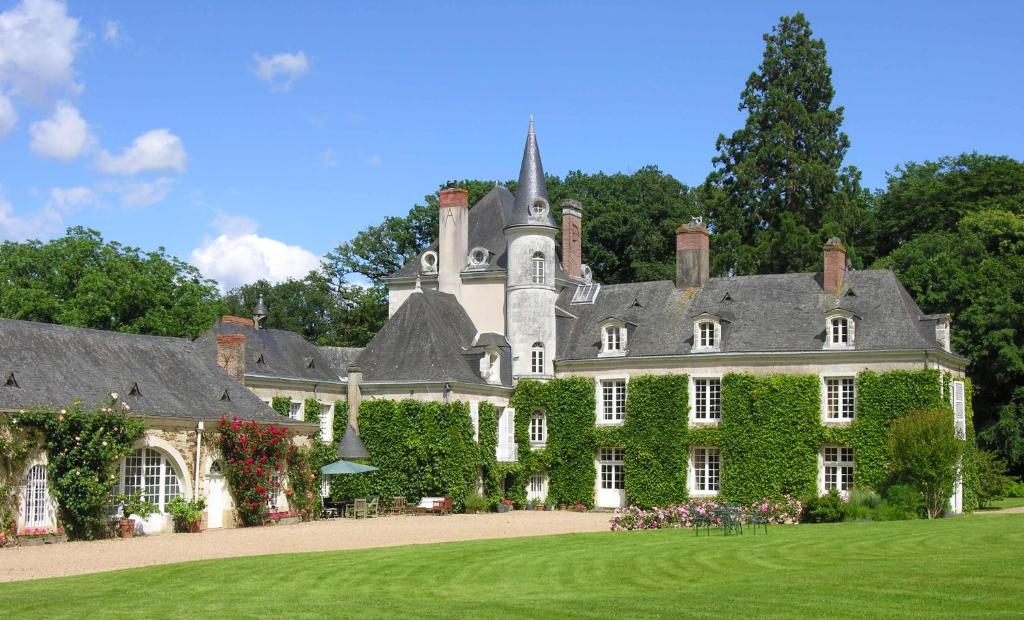 B&B / Chambre d'hôtes Château du Plessis - Anjou Lieu-dit Le Plessis 49220 La Jaille-Yvon