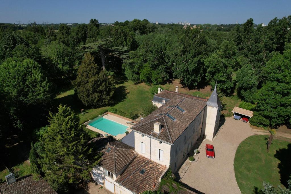 B&B / Chambre d'hôtes Château Fleur D'Aya 7 Rue Fleur de Lys 33370 Artigues-près-Bordeaux