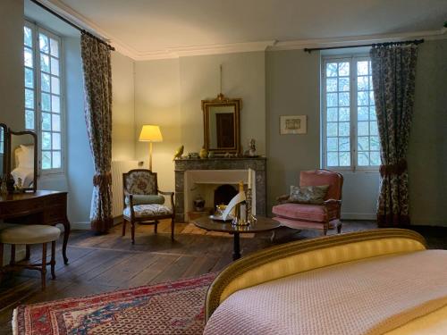 Chateau Mas de Pradie B&B Chatelaine room