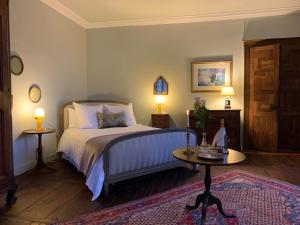 Chateau Mas de Pradie B&B Chatelaine room