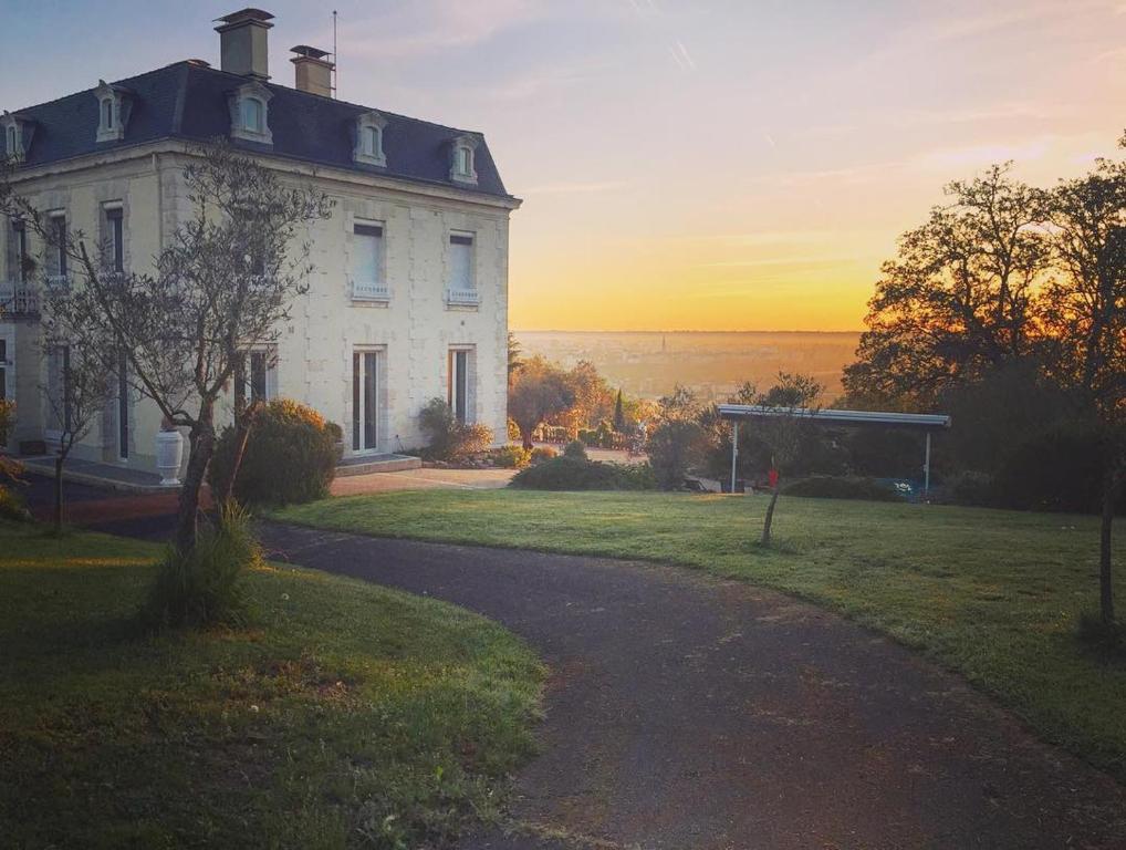 B&B / Chambre d'hôtes Château Ollé Laprune Domaine Ollé Laprune 15 IMPASSE D OLY 64110 Jurançon