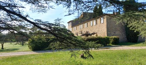 Château Saint-Pierre de Mejans