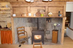 B&B / Chambre d'hôtes Chez de Vergne chez de vergne 15190 Chanterelle Auvergne