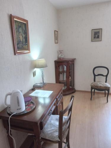 Chez la Marquise