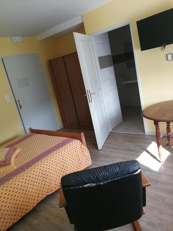 Chez-nous 8 Rue de la Grande Fontaine, 25240 La Chaux Neuve