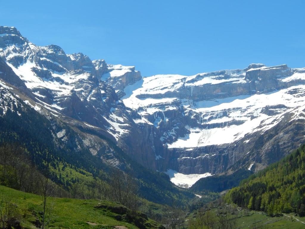 B&B / Chambre d'hôtes chez sanyou chalet du vignemale chez sanyou 65120 Gavarnie