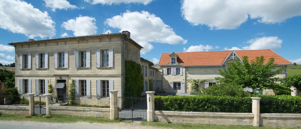 B&B / Chambre d'hôtes Clos 1906 14 La Gaffelière-Ouest 33330 Saint-Émilion