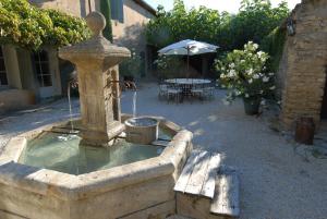 B&B / Chambre d'hôtes Clos De La Fontaine Quartier Voulonne 84220 Cabrières-dʼAvignon Provence-Alpes-Côte d\'Azur