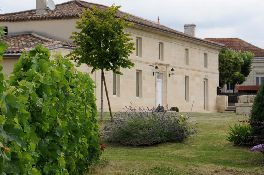 B&B / Chambre d'hôtes Clos Monicord 51, rue de Monicord Brioullet 33240 Vérac