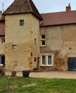 B&B / Chambre d'hôtes Corben Le Bourg 71110 Anzy-le-Duc Bourgogne