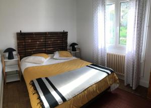 COTTAGE des RIAS 2 chambres d'hôtes ou 1 suite à 172 m de la mer