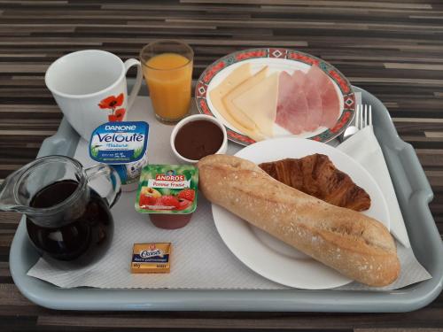 Cyrnea B&B - Adults only