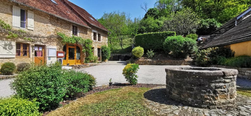 B&B / Chambre d'hôtes D'Tour Gourmand 52 rue du lavoir, hameau de Fangy 39230 Toulouse-le-Château