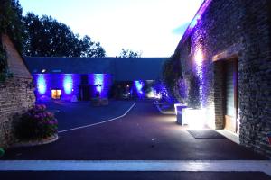Domaine de la Besnerie Suites avec SPA Privatif à 10 min du Mont St Michel