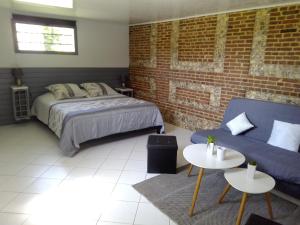 B&B / Chambre d'hôtes Domaine de Pimont 1487 Rue Notre Dame de Pontmain 76760 Yerville Normandie