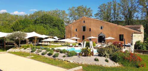 Domaine De Pradaous
