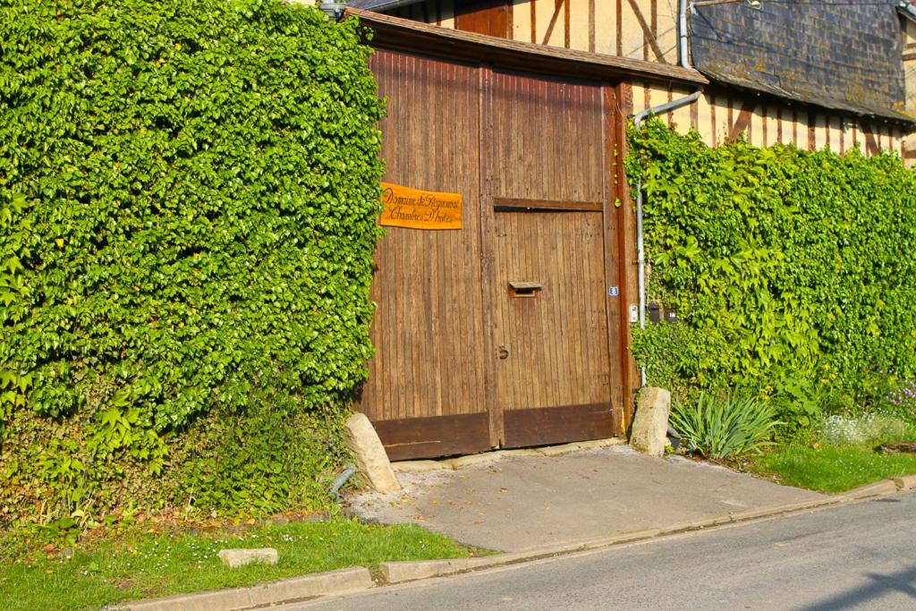 B&B / Chambre d'hôtes Domaine de Regnonval 8 rue de Lihus, hameau de Regnonval 60860 Blicourt