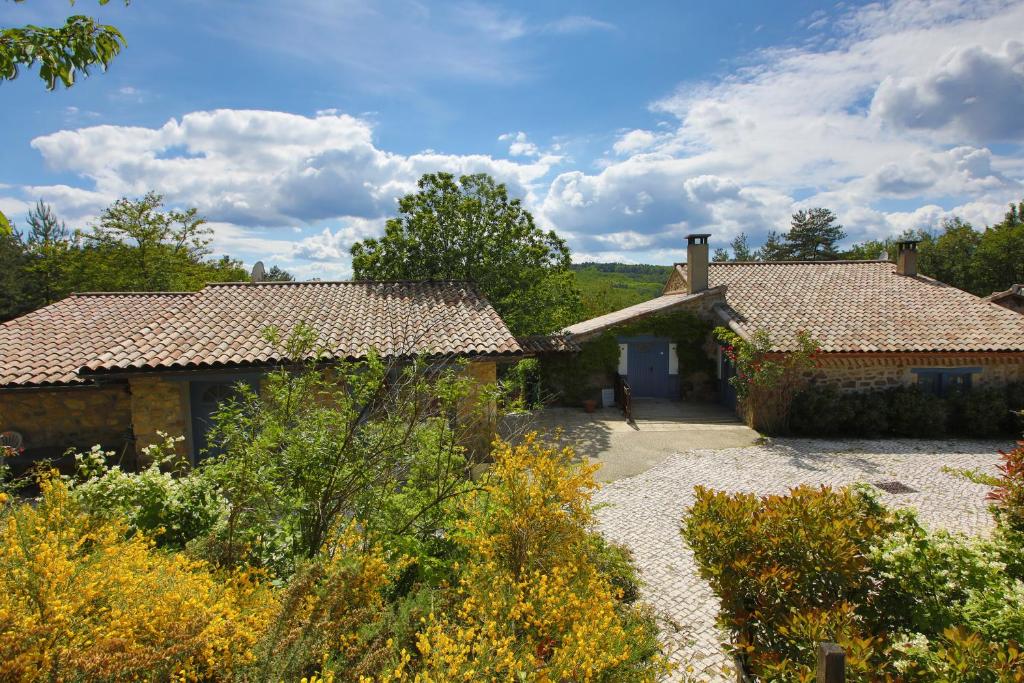 B&B / Chambre d'hôtes Domaine de Reiller Gîtes & Chambres d'Hôtes REILLER 07440 Boffres
