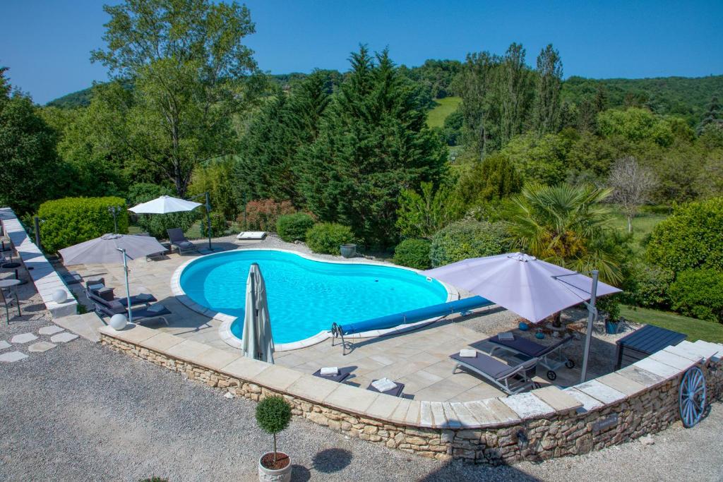 B&B / Chambre d'hôtes Domaine des Pierres Blanches - Chambres d'Hôtes Lieu dit Limejouls 24370 Carlux