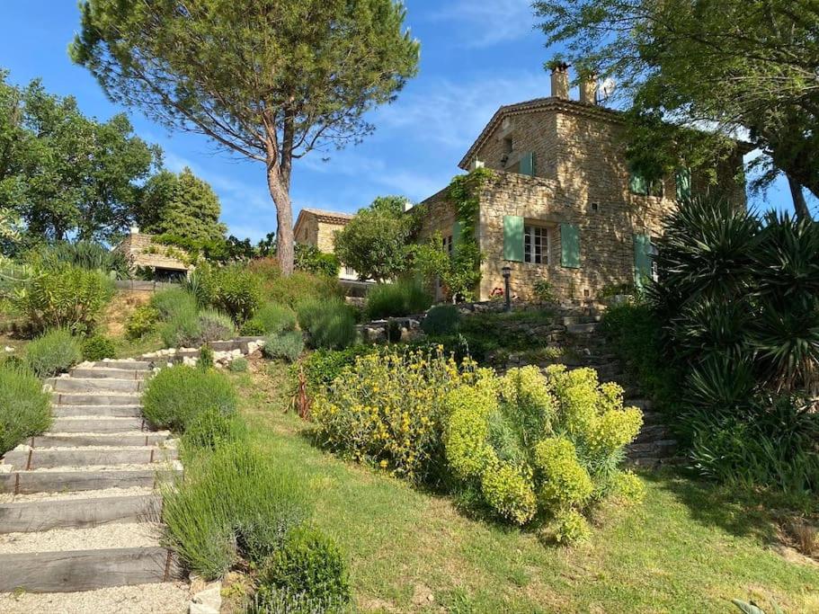Domaine et chambres d'Hôtes des Fées 39110 Pretin