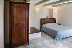 B&B / Chambre d'hôtes EARL DOMAINES DELMAS 609 RUE DES CONDAMINES 46140 Parnac Midi-Pyrénées