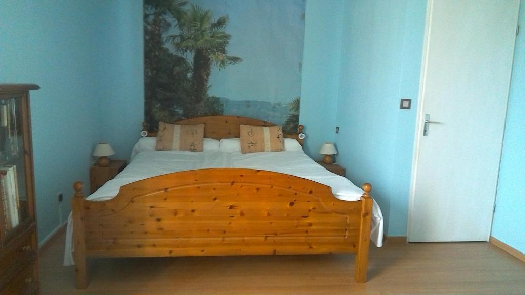 B&B / Chambre d'hôtes ECOLOCOUETTE 87 Rue Saint-Sébastien 78300 Poissy