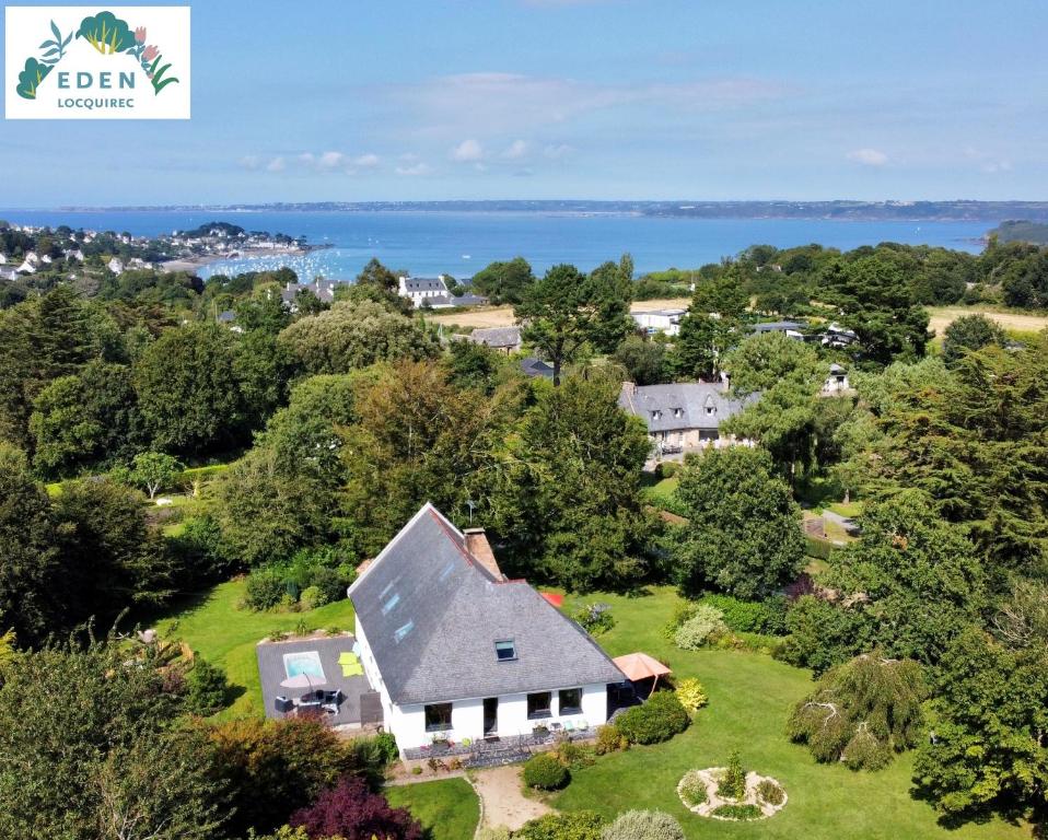 B&B / Chambre d'hôtes EDEN Locquirec - Piscine & Spa Chambre d hôtes 39 Rue du Varcq 29241 Locquirec