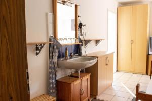 B&B / Chambre d'hôtes Einladene Fremdenzimmer mit Außengastronomie 1 Schmidmühlener Straße 92287 Schmidmühlen Bavière