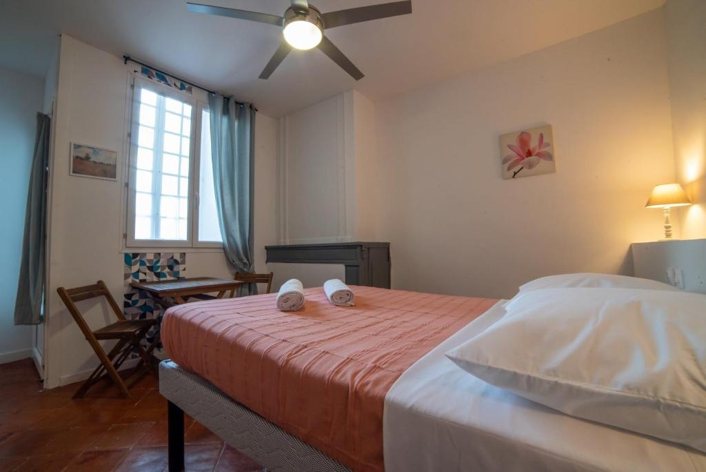 B&B / Chambre d'hôtes etape gimontoise 32 \ 18 Rue Saint-Justin 32200 Gimont