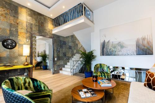 Fab's House