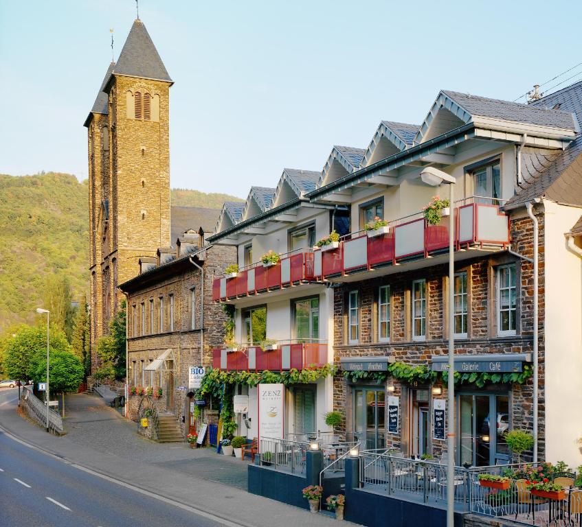 Ferienhaus Zenz - Gästezimmer im Winzerhaus Moselstr. 43, 56814 Ernst