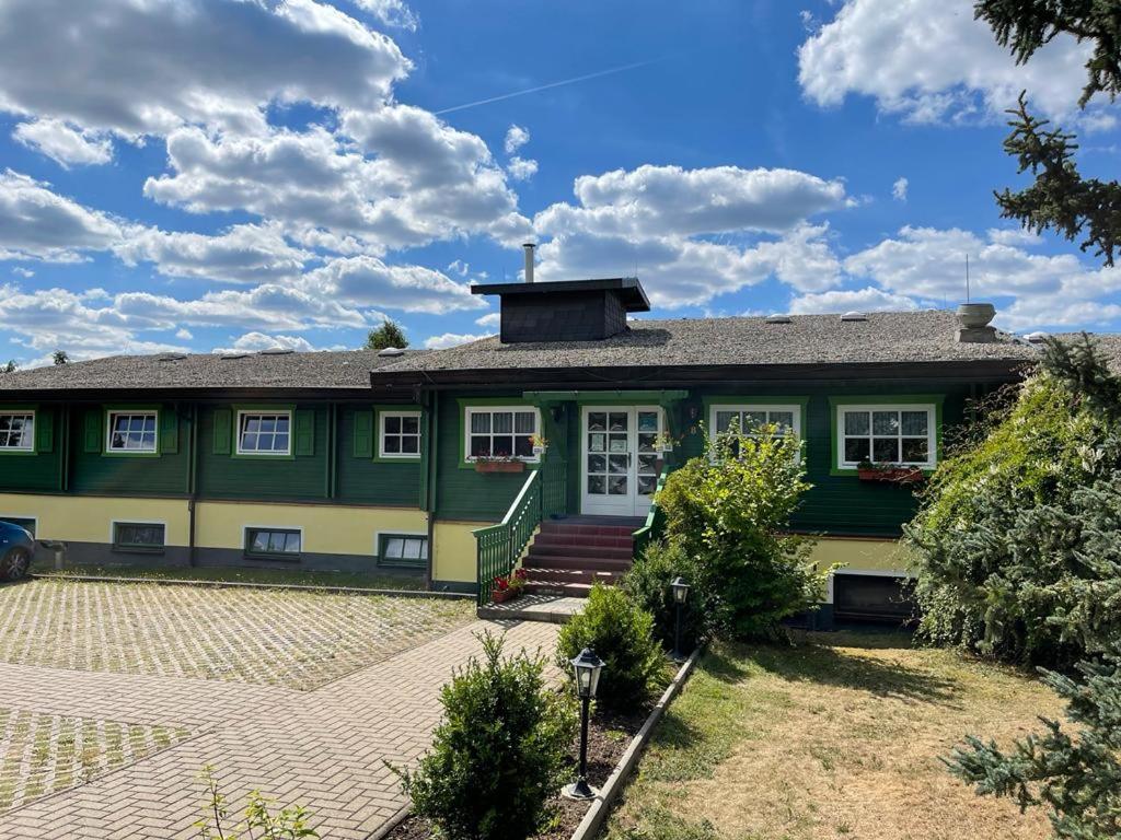 Ferienwohnanlage Königerode Am Krausenbaumweg 8, 06493 Königerode