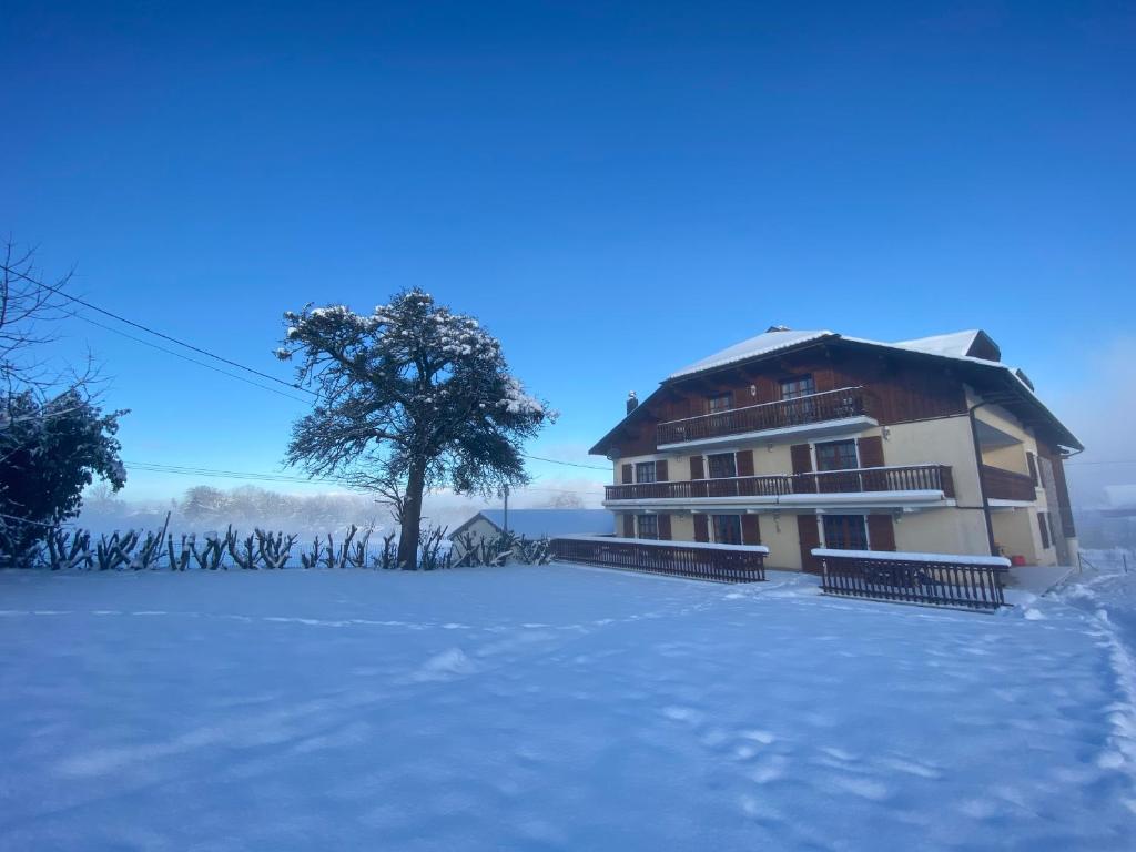 Ferme Bordbar B&B 90 Chemin De Gremey, 74500 Saint-Paul-en-Chablais