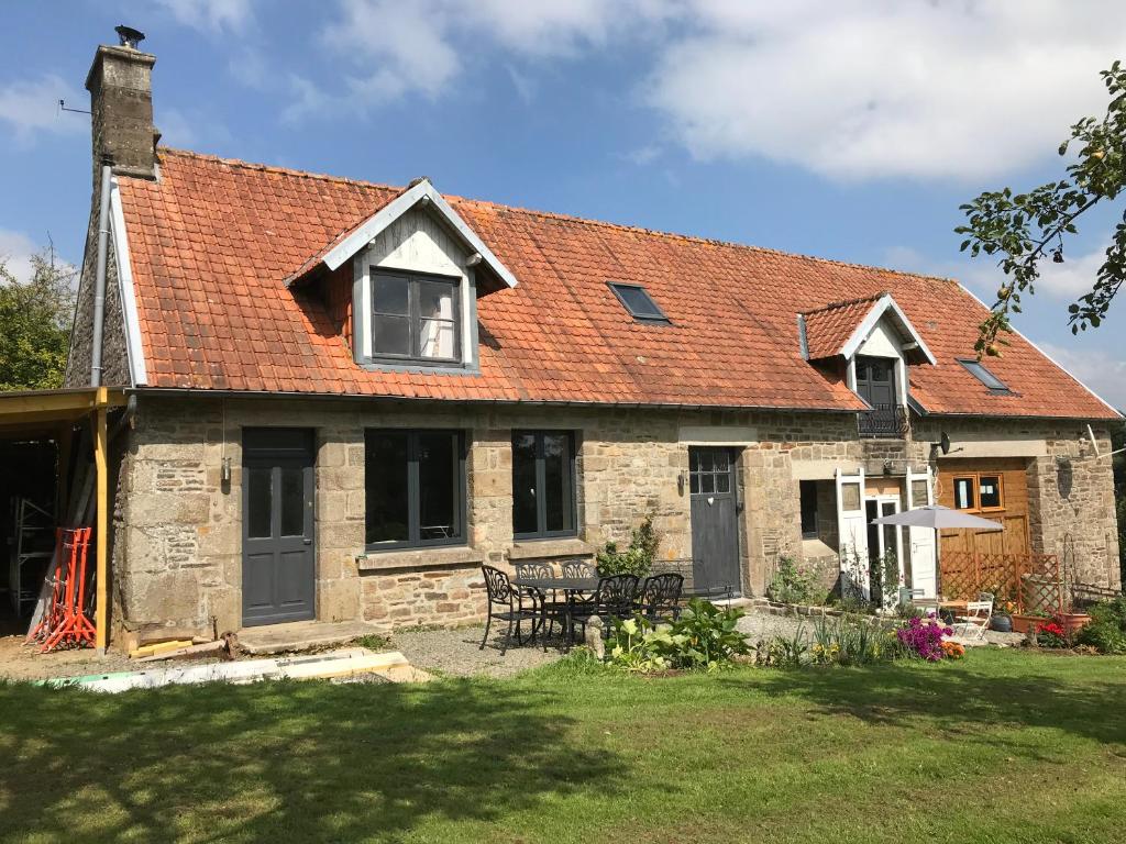 Ferme de Noyes La Jamelotière, 50150 Sourdeval