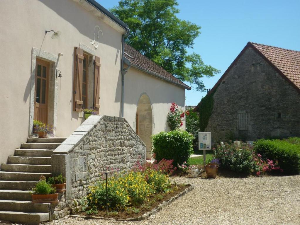 B&B / Chambre d'hôtes Ferme du Pigeonnier Ferme du Pigeonnier 21360 Montceau-et-Écharnant