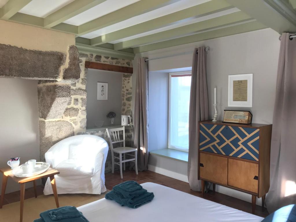 B&B / Chambre d'hôtes Fleur & Mer 49 Rue de la Grand'Ville 50760 Montfarville