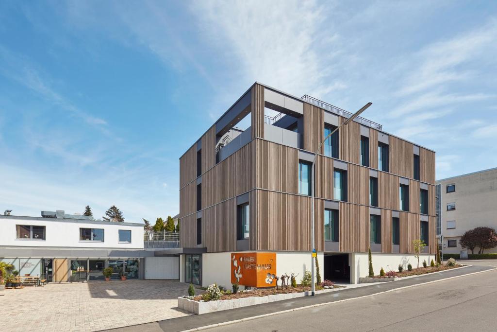 Gästehaus Bauer - Schlafen auf dem Weingut 17 Spitzwegstraße, 74081 Heilbronn