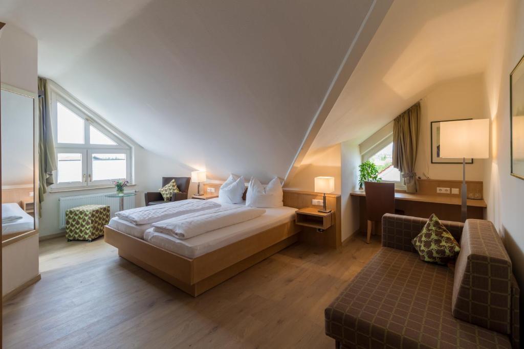 Gästehaus Burgblick 35 Thanheimer Straße, 72406 Bisingen
