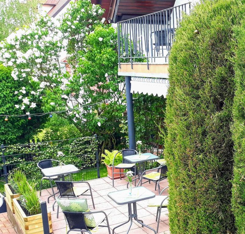 GÄSTEHAUS LIFESTYLE Friedhofstr. 9, 67489 Kirrweiler
