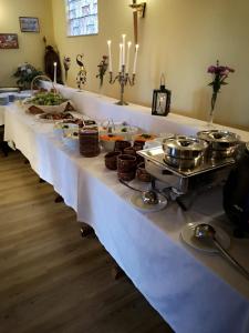 B&B / Chambre d'hôtes Gasthaus Schöne Aussicht Neutorstraße 20 61250 Usingen Hesse